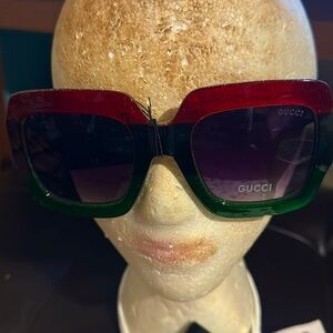 Gucci oversized sunglasses. GG 3514